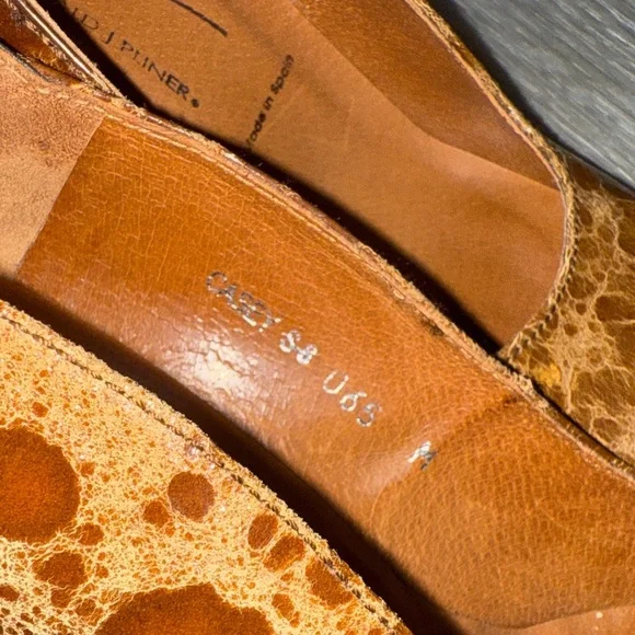 Donald J Pliner Casey Heels Pumps Shoes Size 6.5 - Picture 6 of 11